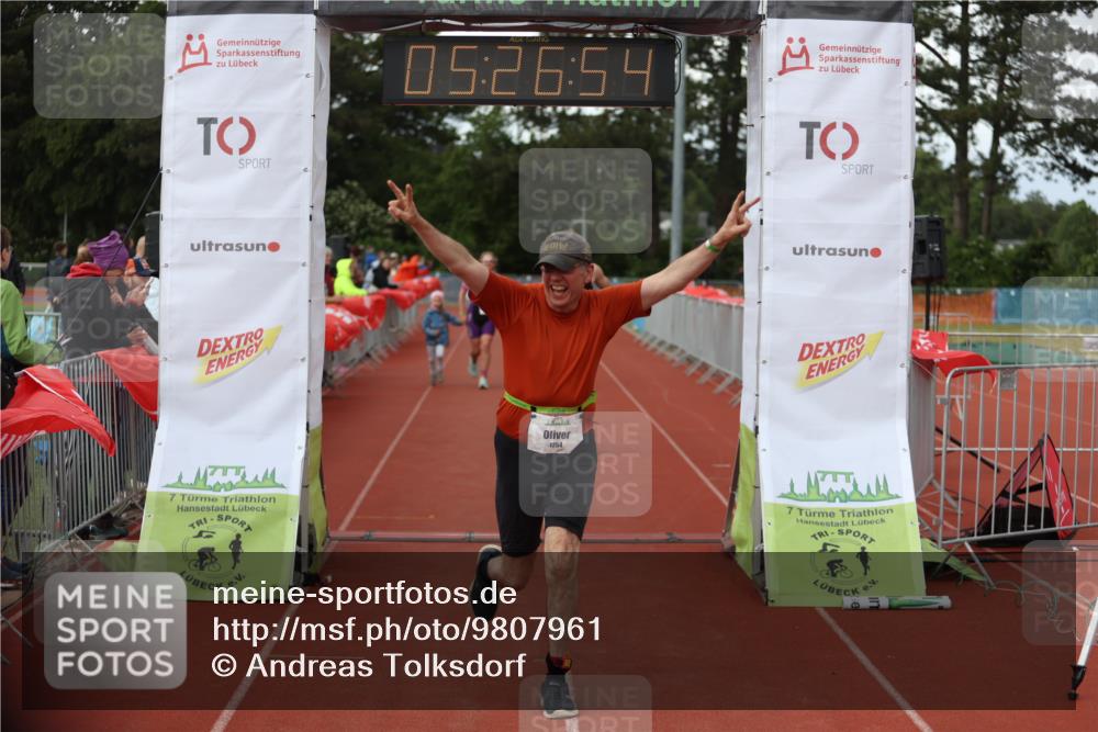 14.06.2026 - 7 Türme Triathlon Andreas Tolksdorf http://msf.ph/oto/9807961 14.06.2026 16:26:53 Ziel 695, 1022, 1254, 1396 meine-sportfotos.de