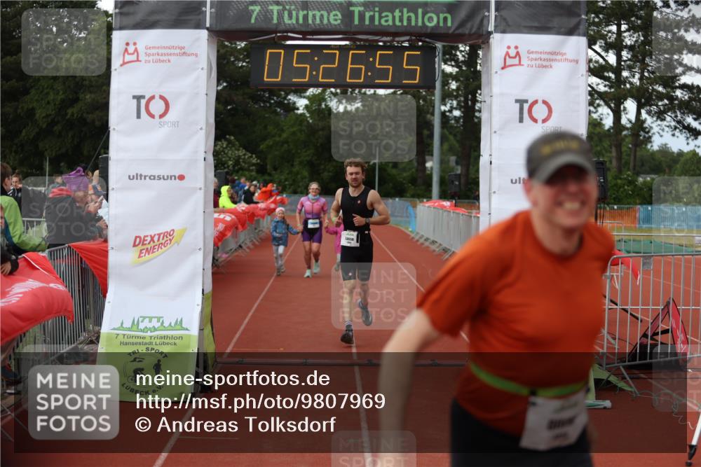 14.06.2026 - 7 Türme Triathlon Andreas Tolksdorf http://msf.ph/oto/9807969 14.06.2026 16:26:54 Ziel 1022, 1254, 1396 meine-sportfotos.de