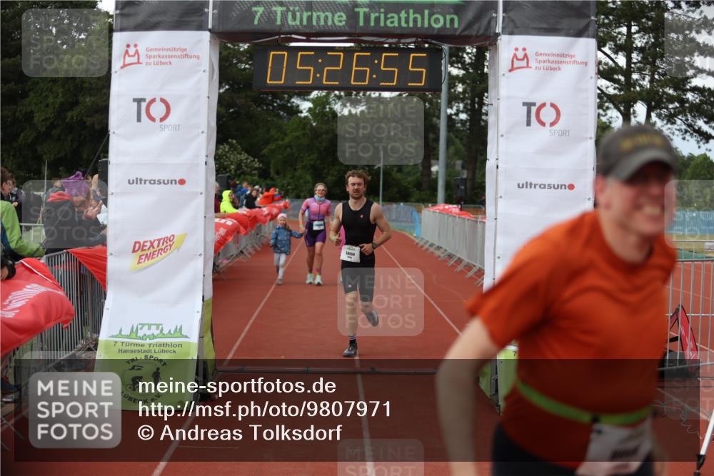 14.06.2026 - 7 Türme Triathlon Andreas Tolksdorf http://msf.ph/oto/9807971 14.06.2026 16:26:54 Ziel 1022, 1254, 1396 meine-sportfotos.de