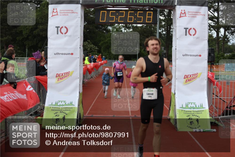 14.06.2026 - 7 Türme Triathlon Andreas Tolksdorf http://msf.ph/oto/9807991 14.06.2026 16:26:57 Ziel 1022, 1254, 1396 meine-sportfotos.de