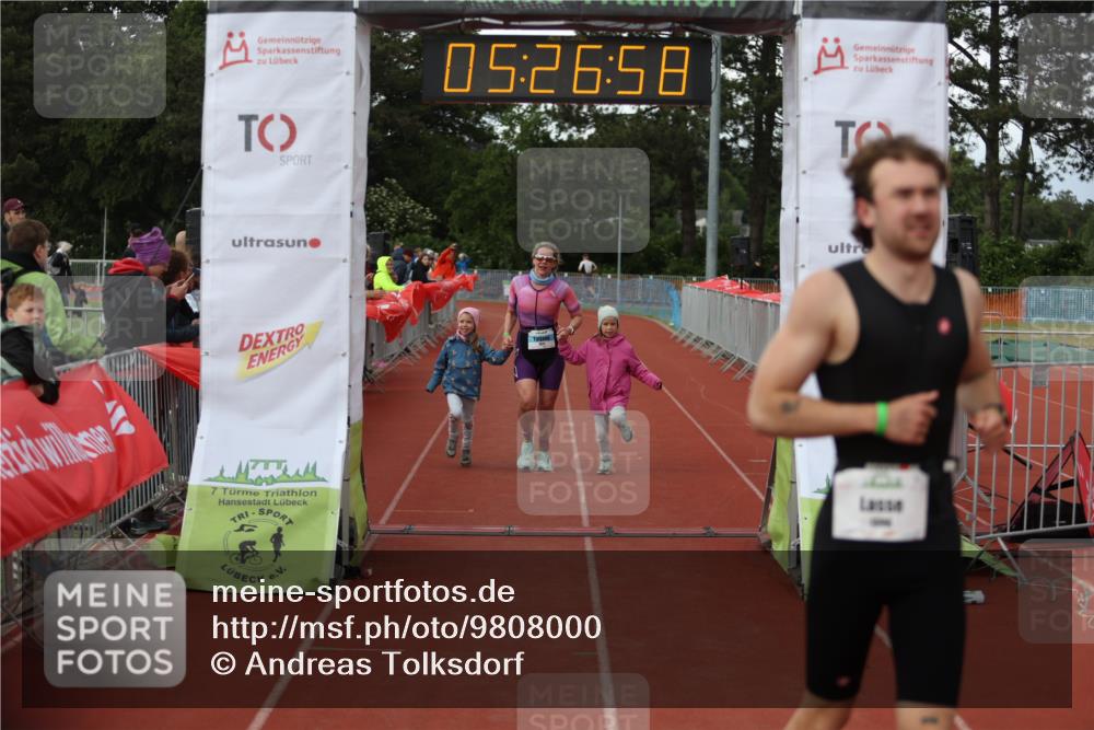14.06.2026 - 7 Türme Triathlon Andreas Tolksdorf http://msf.ph/oto/9808000 14.06.2026 16:26:57 Ziel 1022, 1254, 1396 meine-sportfotos.de