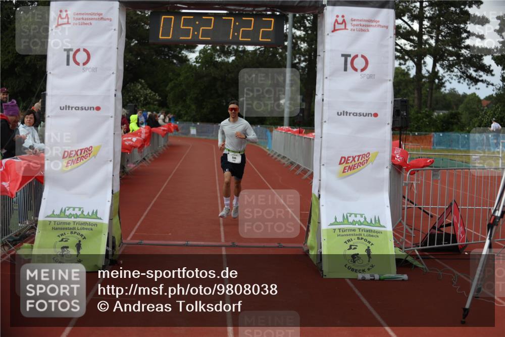 14.06.2026 - 7 Türme Triathlon Andreas Tolksdorf http://msf.ph/oto/9808038 14.06.2026 16:27:21 Ziel 1225 meine-sportfotos.de