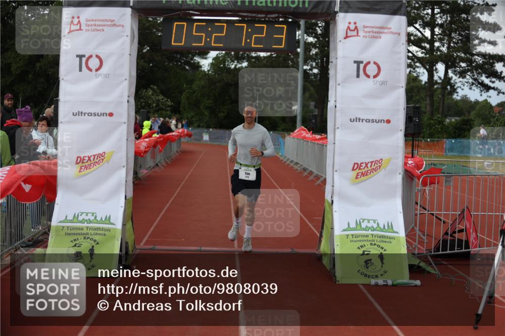 14.06.2026 - 7 Türme Triathlon Andreas Tolksdorf http://msf.ph/oto/9808039 14.06.2026 16:27:21 Ziel 1225 meine-sportfotos.de