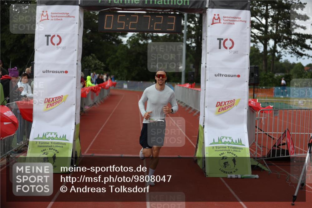 14.06.2026 - 7 Türme Triathlon Andreas Tolksdorf http://msf.ph/oto/9808047 14.06.2026 16:27:22 Ziel 1225 meine-sportfotos.de