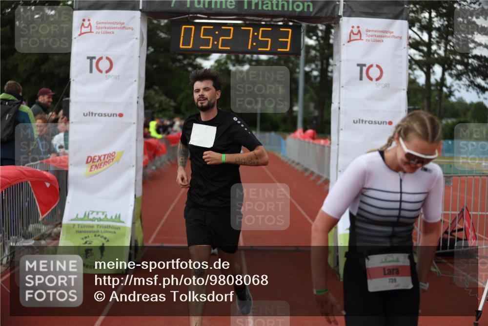 14.06.2026 - 7 Türme Triathlon Andreas Tolksdorf http://msf.ph/oto/9808068 14.06.2026 16:27:51 Ziel 670, 739, 1250 meine-sportfotos.de