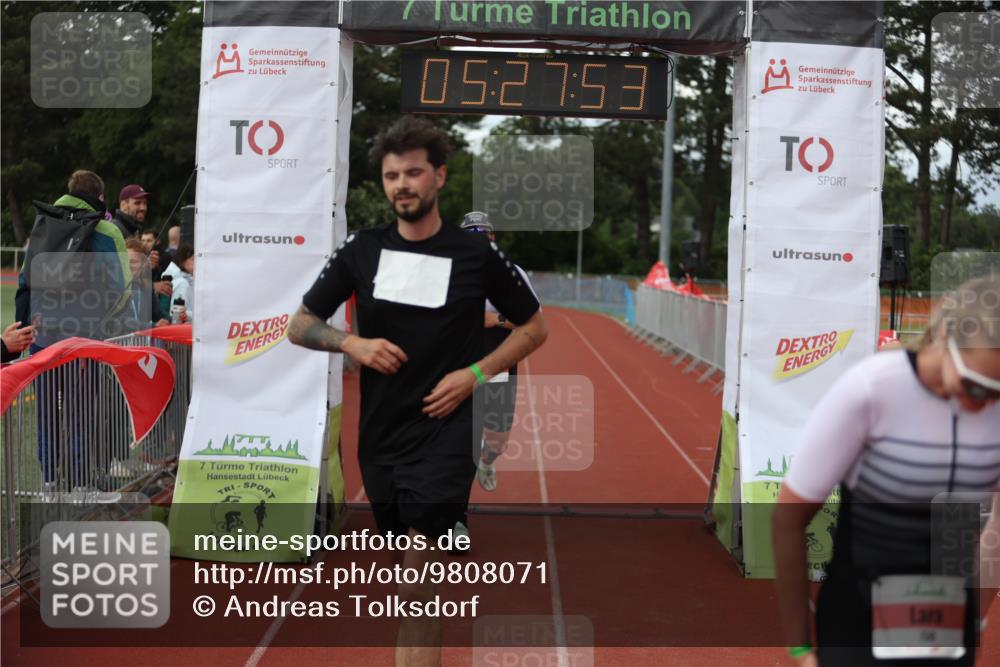 14.06.2026 - 7 Türme Triathlon Andreas Tolksdorf http://msf.ph/oto/9808071 14.06.2026 16:27:52 Ziel 670, 739, 1250 meine-sportfotos.de