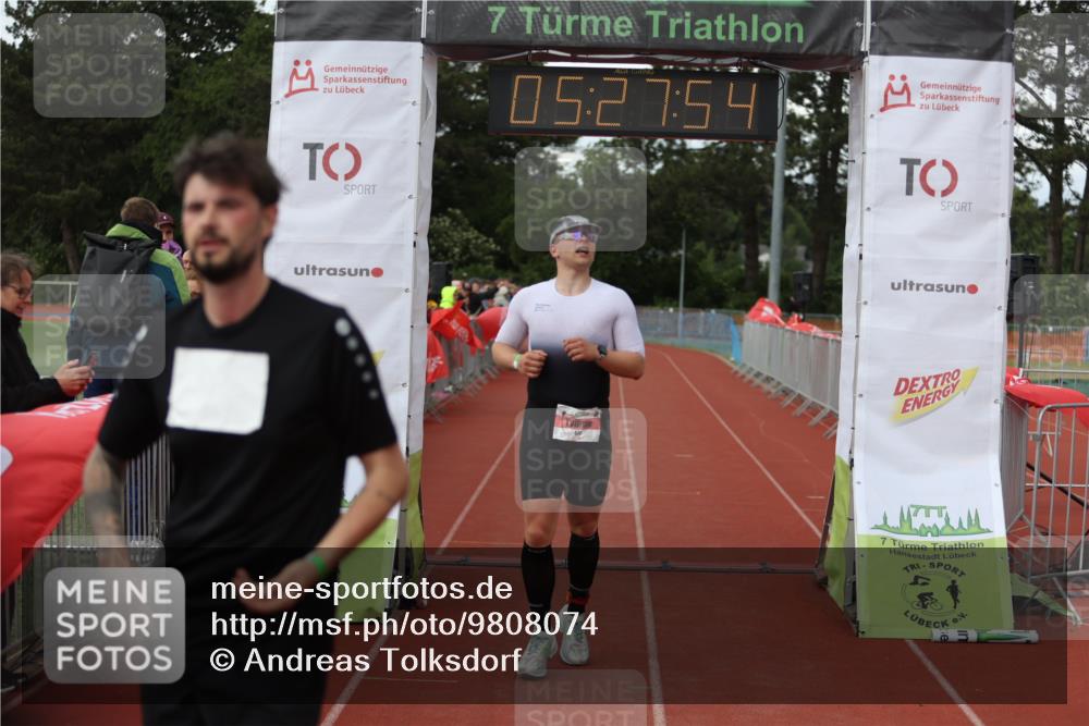 14.06.2026 - 7 Türme Triathlon Andreas Tolksdorf http://msf.ph/oto/9808074 14.06.2026 16:27:52 Ziel 670, 739, 1250 meine-sportfotos.de
