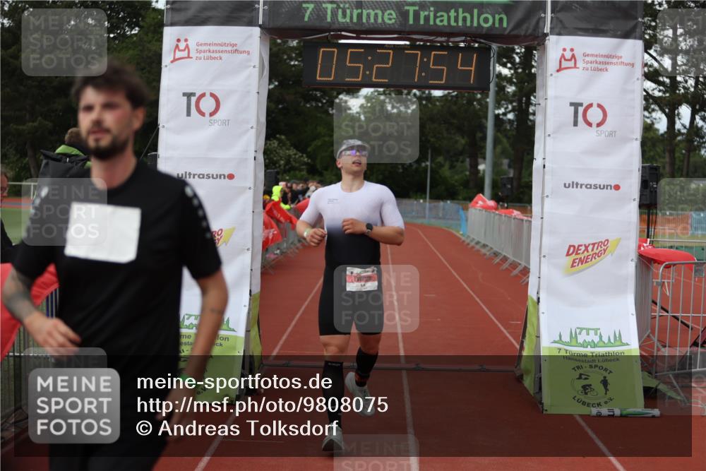 14.06.2026 - 7 Türme Triathlon Andreas Tolksdorf http://msf.ph/oto/9808075 14.06.2026 16:27:53 Ziel 670, 739, 1250 meine-sportfotos.de