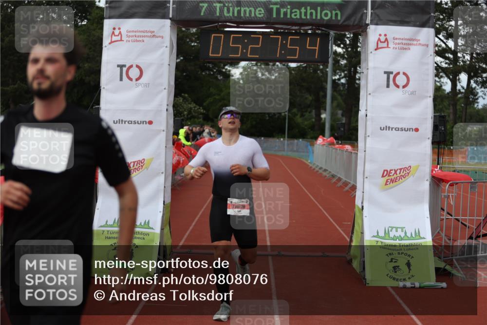 14.06.2026 - 7 Türme Triathlon Andreas Tolksdorf http://msf.ph/oto/9808076 14.06.2026 16:27:53 Ziel 670, 739, 1250 meine-sportfotos.de