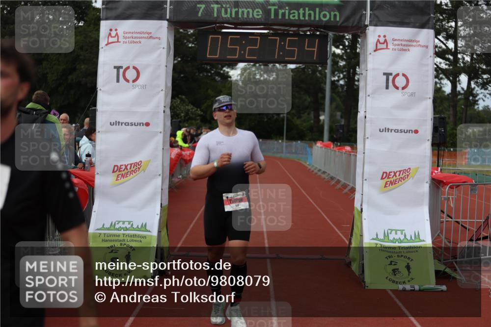 14.06.2026 - 7 Türme Triathlon Andreas Tolksdorf http://msf.ph/oto/9808079 14.06.2026 16:27:53 Ziel 670, 739, 1250 meine-sportfotos.de