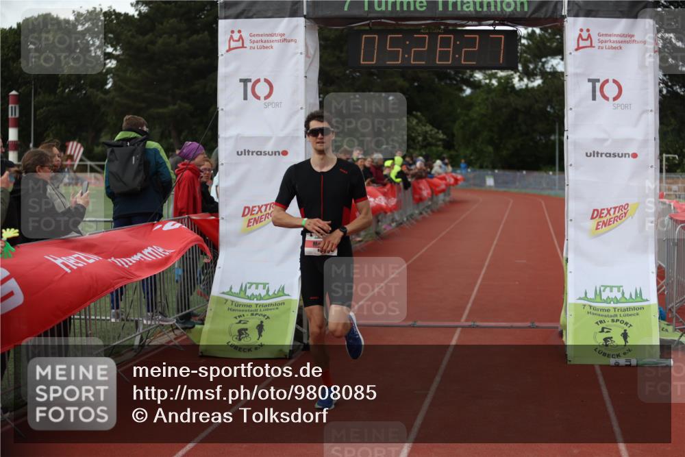 14.06.2026 - 7 Türme Triathlon Andreas Tolksdorf http://msf.ph/oto/9808085 14.06.2026 16:28:26 Ziel 865 meine-sportfotos.de