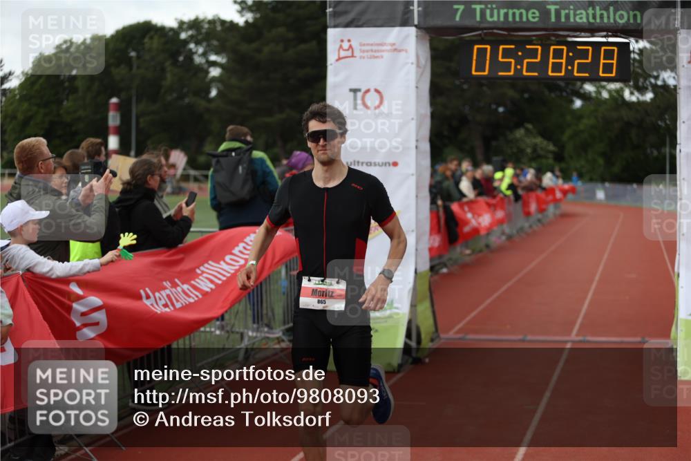 14.06.2026 - 7 Türme Triathlon Andreas Tolksdorf http://msf.ph/oto/9808093 14.06.2026 16:28:26 Ziel 865 meine-sportfotos.de