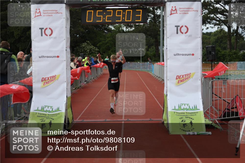 14.06.2026 - 7 Türme Triathlon Andreas Tolksdorf http://msf.ph/oto/9808109 14.06.2026 16:29:03 Ziel 645, 1458 meine-sportfotos.de