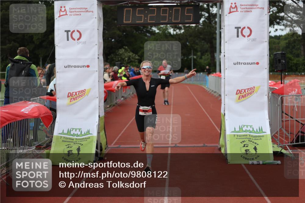 14.06.2026 - 7 Türme Triathlon Andreas Tolksdorf http://msf.ph/oto/9808122 14.06.2026 16:29:04 Ziel 645, 1458 meine-sportfotos.de