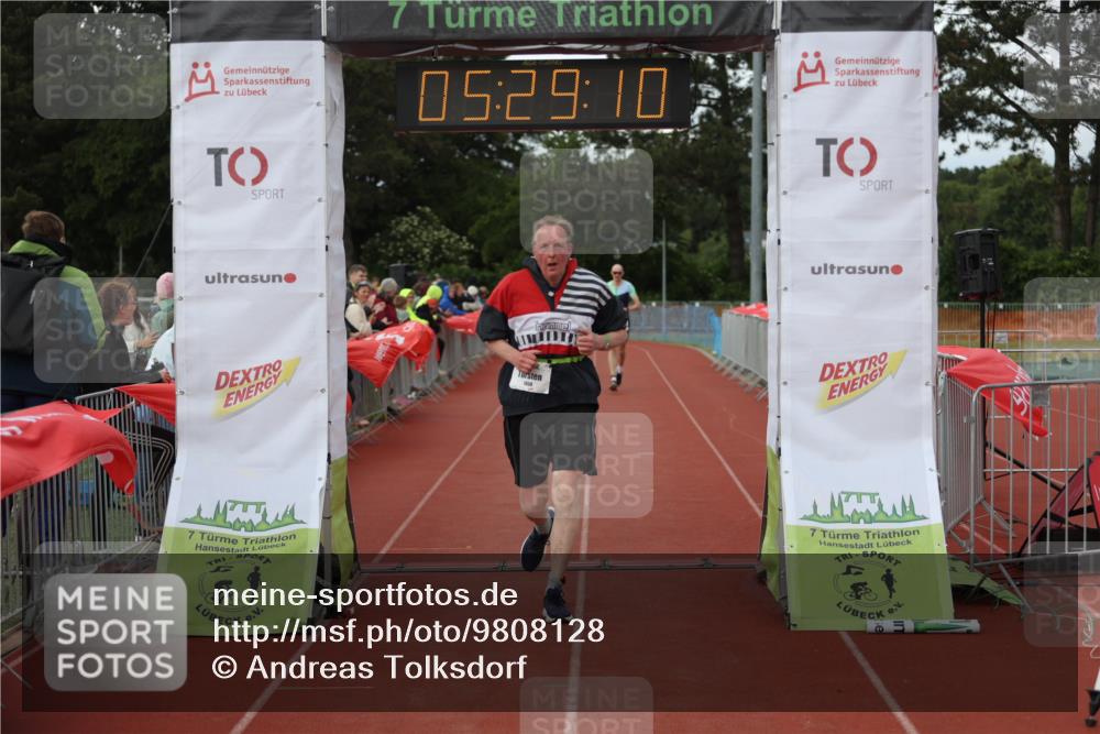 14.06.2026 - 7 Türme Triathlon Andreas Tolksdorf http://msf.ph/oto/9808128 14.06.2026 16:29:09 Ziel 645, 1281, 1458 meine-sportfotos.de