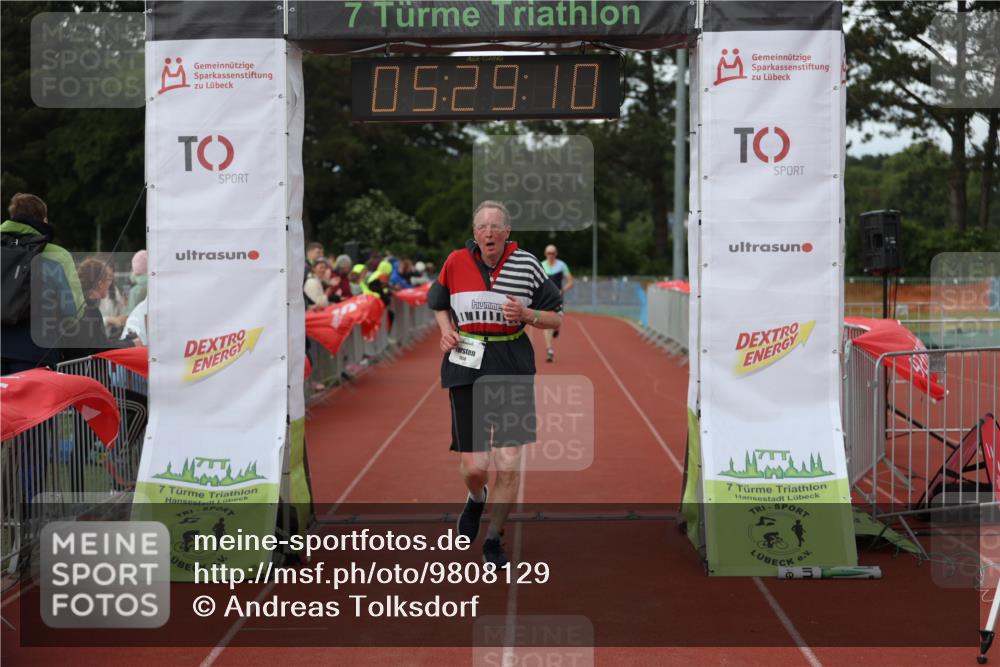 14.06.2026 - 7 Türme Triathlon Andreas Tolksdorf http://msf.ph/oto/9808129 14.06.2026 16:29:09 Ziel 645, 1281, 1458 meine-sportfotos.de