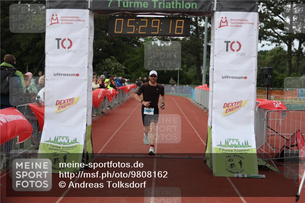 14.06.2026 - 7 Türme Triathlon Andreas Tolksdorf http://msf.ph/oto/9808162 14.06.2026 16:29:17 Ziel 1155, 1281, 1458 meine-sportfotos.de