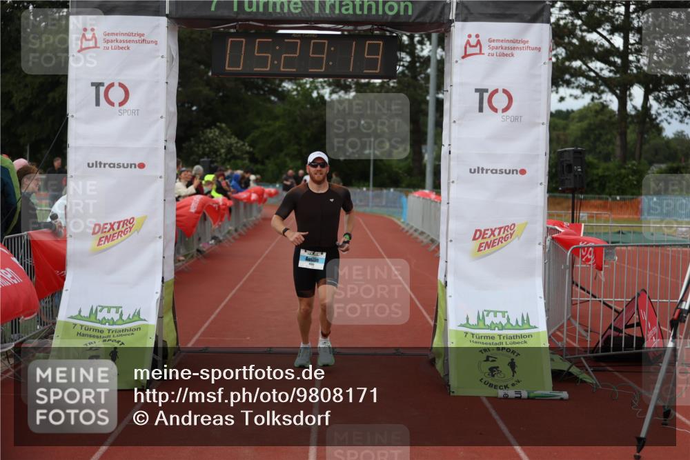 14.06.2026 - 7 Türme Triathlon Andreas Tolksdorf http://msf.ph/oto/9808171 14.06.2026 16:29:18 Ziel 1155, 1281 meine-sportfotos.de