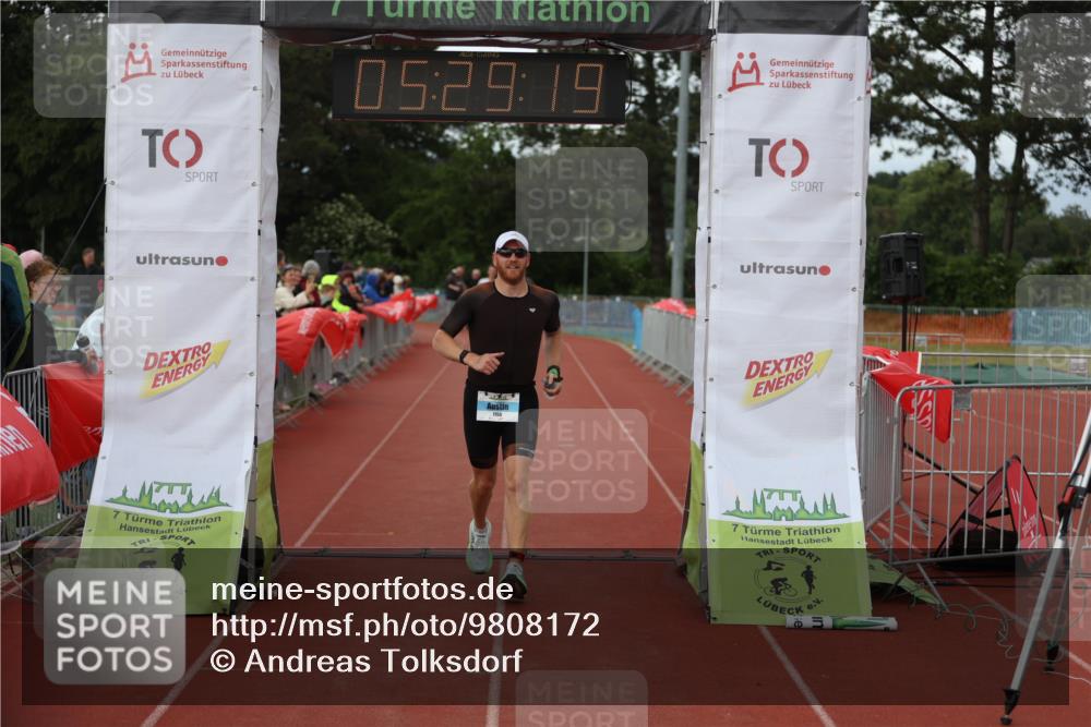 14.06.2026 - 7 Türme Triathlon Andreas Tolksdorf http://msf.ph/oto/9808172 14.06.2026 16:29:18 Ziel 1155, 1281 meine-sportfotos.de