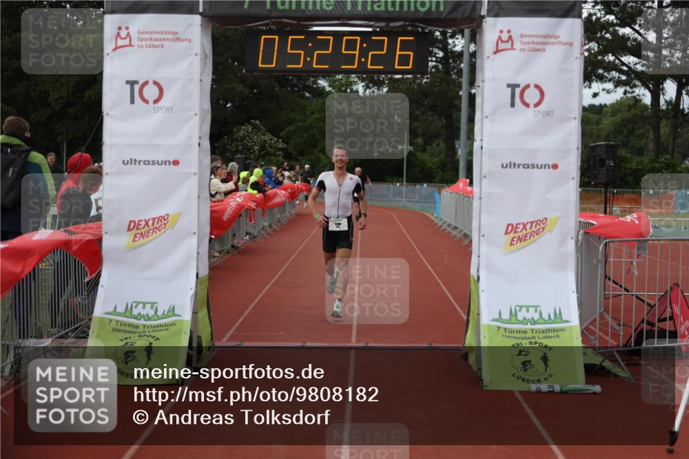 14.06.2026 - 7 Türme Triathlon Andreas Tolksdorf http://msf.ph/oto/9808182 14.06.2026 16:29:26 Ziel 1155, 1419 meine-sportfotos.de
