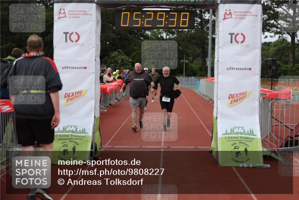 14.06.2026 - 7 Türme Triathlon Andreas Tolksdorf http://msf.ph/oto/9808227 14.06.2026 16:29:37 Ziel 714, 1195, 1233 meine-sportfotos.de