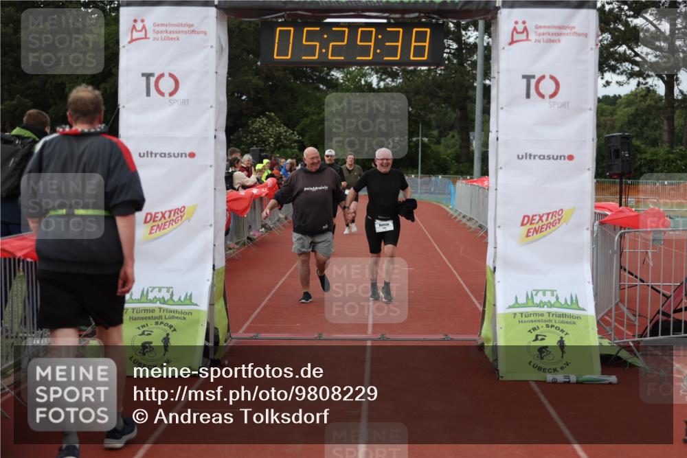 14.06.2026 - 7 Türme Triathlon Andreas Tolksdorf http://msf.ph/oto/9808229 14.06.2026 16:29:37 Ziel 714, 1195, 1233 meine-sportfotos.de
