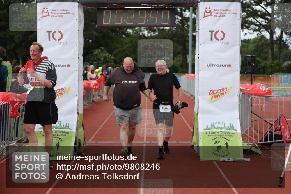 14.06.2026 - 7 Türme Triathlon Andreas Tolksdorf http://msf.ph/oto/9808246 14.06.2026 16:29:39 Ziel 714, 1195, 1233 meine-sportfotos.de