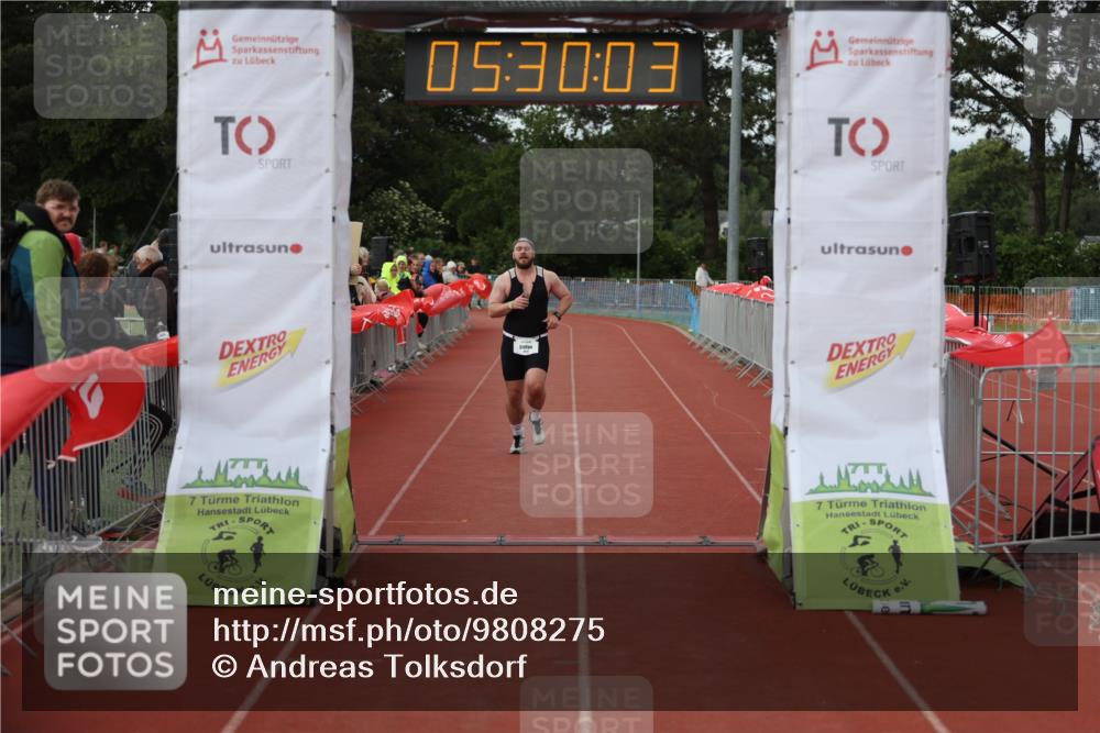 14.06.2026 - 7 Türme Triathlon Andreas Tolksdorf http://msf.ph/oto/9808275 14.06.2026 16:30:02 Ziel 698, 1329, 1485 meine-sportfotos.de