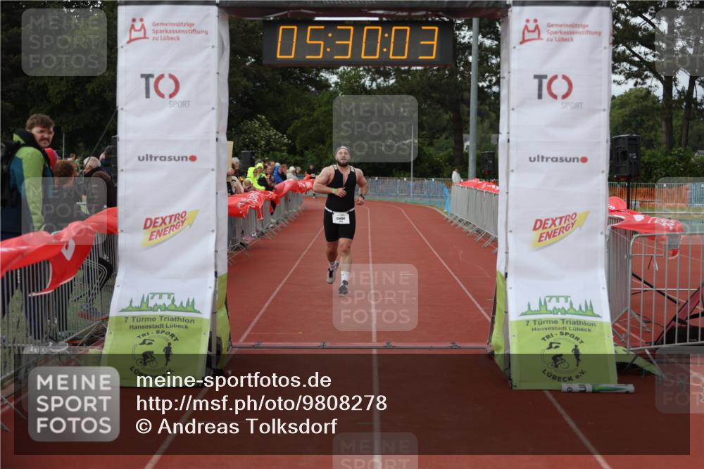 14.06.2026 - 7 Türme Triathlon Andreas Tolksdorf http://msf.ph/oto/9808278 14.06.2026 16:30:02 Ziel 698, 1329, 1485 meine-sportfotos.de