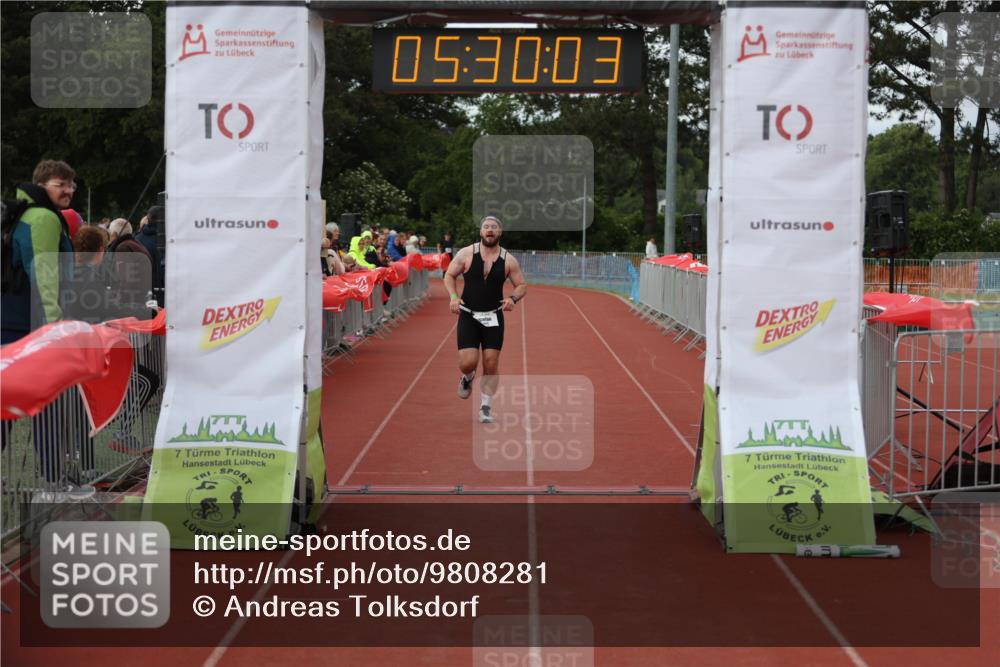 14.06.2026 - 7 Türme Triathlon Andreas Tolksdorf http://msf.ph/oto/9808281 14.06.2026 16:30:02 Ziel 698, 1329, 1485 meine-sportfotos.de
