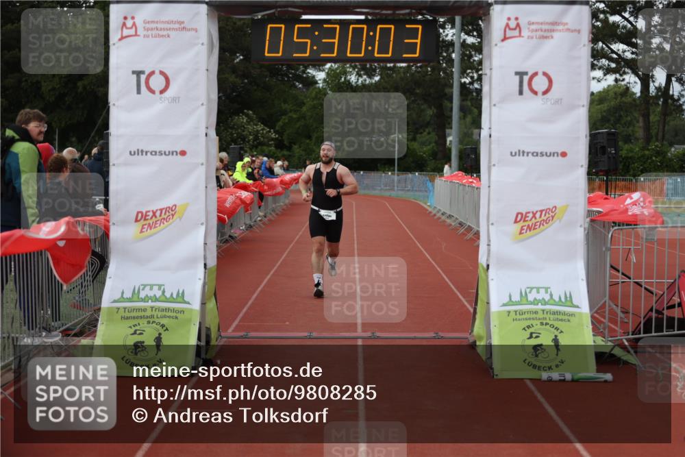14.06.2026 - 7 Türme Triathlon Andreas Tolksdorf http://msf.ph/oto/9808285 14.06.2026 16:30:02 Ziel 698, 1329, 1485 meine-sportfotos.de
