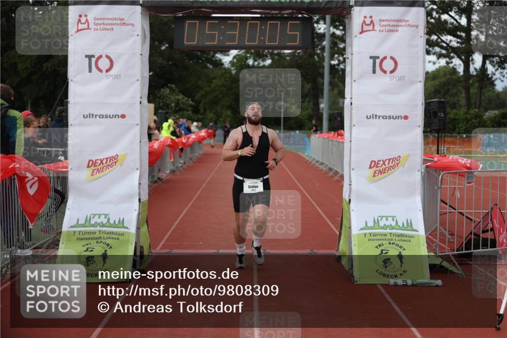 14.06.2026 - 7 Türme Triathlon Andreas Tolksdorf http://msf.ph/oto/9808309 14.06.2026 16:30:04 Ziel 698, 1329, 1485 meine-sportfotos.de