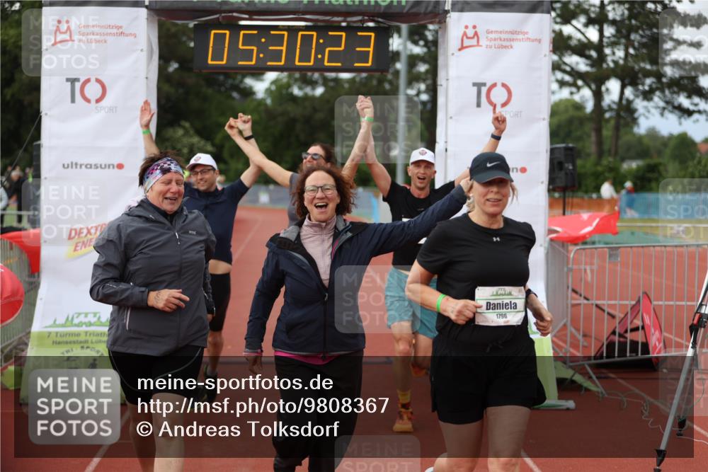 14.06.2026 - 7 Türme Triathlon Andreas Tolksdorf http://msf.ph/oto/9808367 14.06.2026 16:30:22 Ziel 880, 1796 meine-sportfotos.de