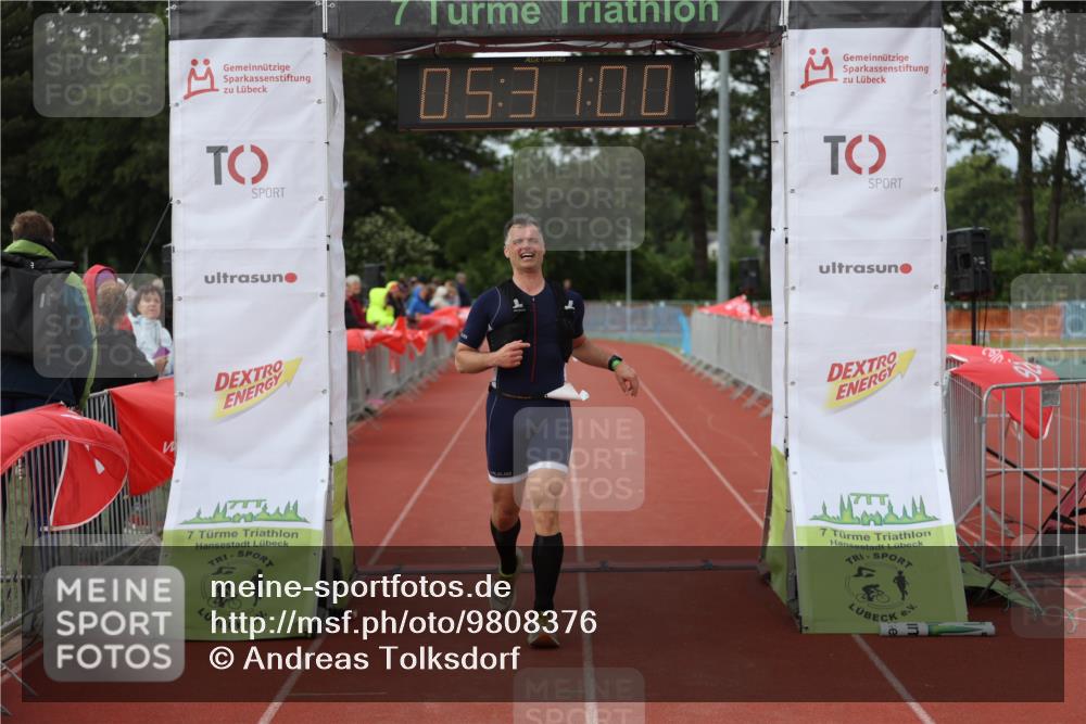 14.06.2026 - 7 Türme Triathlon Andreas Tolksdorf http://msf.ph/oto/9808376 14.06.2026 16:30:58 Ziel 857 meine-sportfotos.de