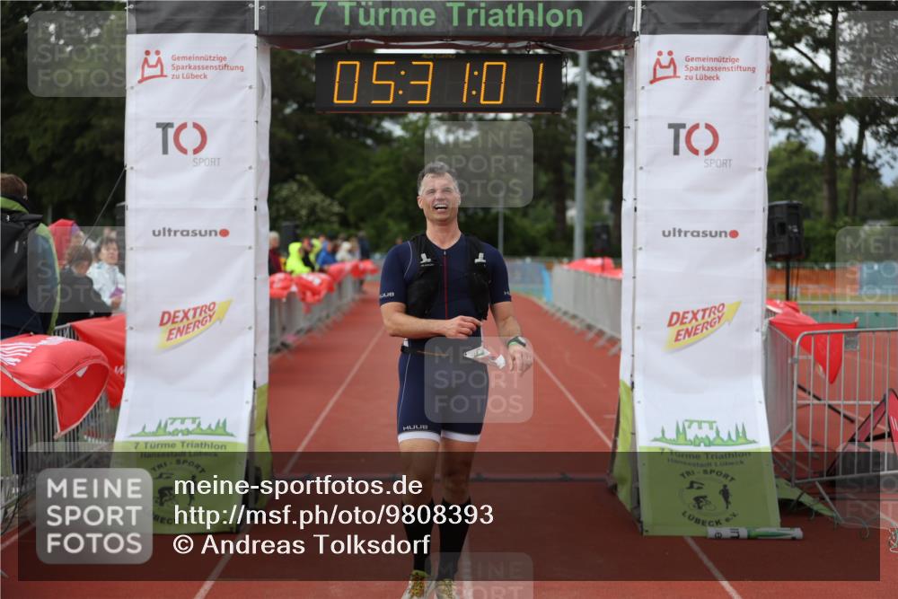 14.06.2026 - 7 Türme Triathlon Andreas Tolksdorf http://msf.ph/oto/9808393 14.06.2026 16:30:59 Ziel 857 meine-sportfotos.de