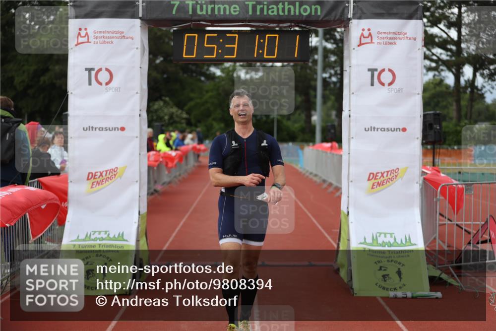 14.06.2026 - 7 Türme Triathlon Andreas Tolksdorf http://msf.ph/oto/9808394 14.06.2026 16:30:59 Ziel 857 meine-sportfotos.de