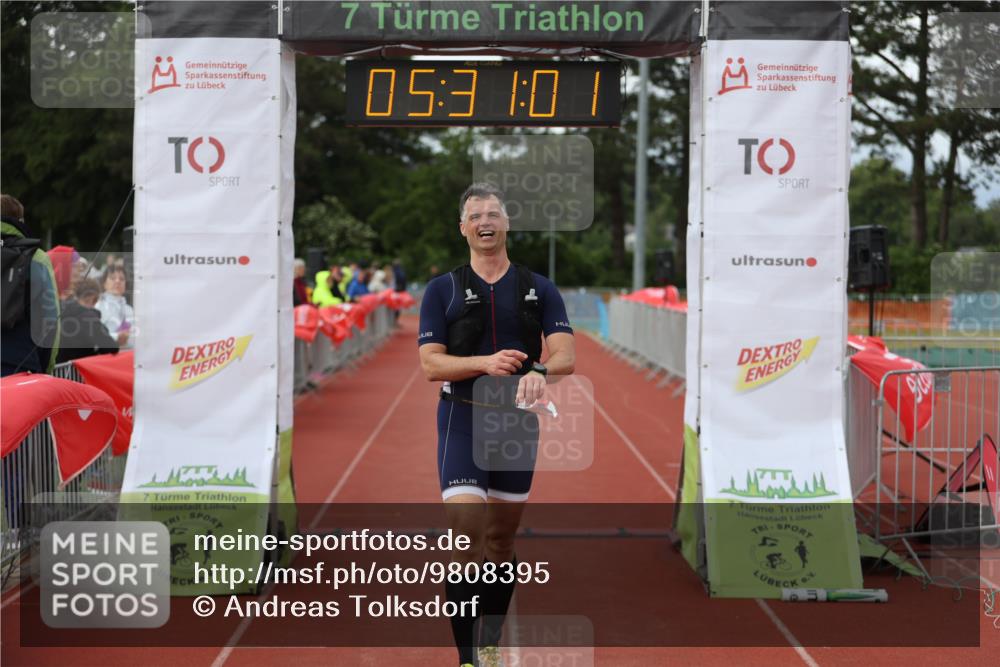 14.06.2026 - 7 Türme Triathlon Andreas Tolksdorf http://msf.ph/oto/9808395 14.06.2026 16:30:59 Ziel 857 meine-sportfotos.de