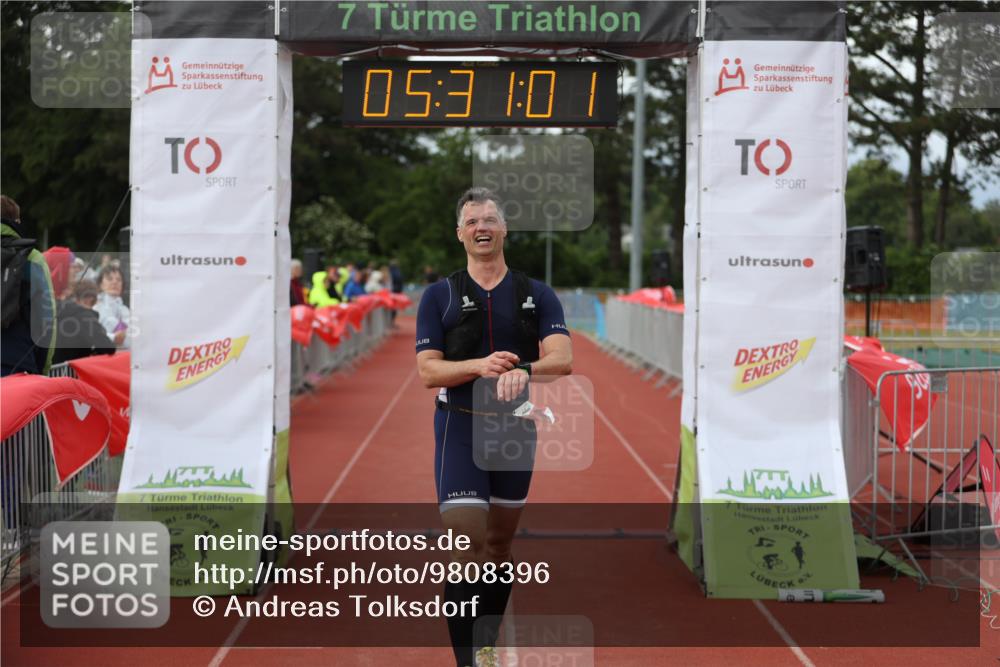 14.06.2026 - 7 Türme Triathlon Andreas Tolksdorf http://msf.ph/oto/9808396 14.06.2026 16:30:59 Ziel 857 meine-sportfotos.de