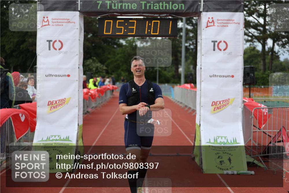 14.06.2026 - 7 Türme Triathlon Andreas Tolksdorf http://msf.ph/oto/9808397 14.06.2026 16:30:59 Ziel 857 meine-sportfotos.de