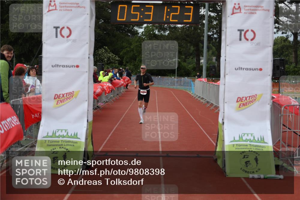 14.06.2026 - 7 Türme Triathlon Andreas Tolksdorf http://msf.ph/oto/9808398 14.06.2026 16:31:22 Ziel 856 meine-sportfotos.de