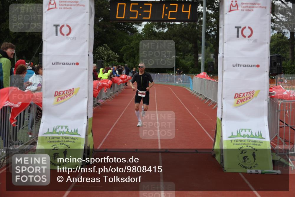 14.06.2026 - 7 Türme Triathlon Andreas Tolksdorf http://msf.ph/oto/9808415 14.06.2026 16:31:22 Ziel 856 meine-sportfotos.de