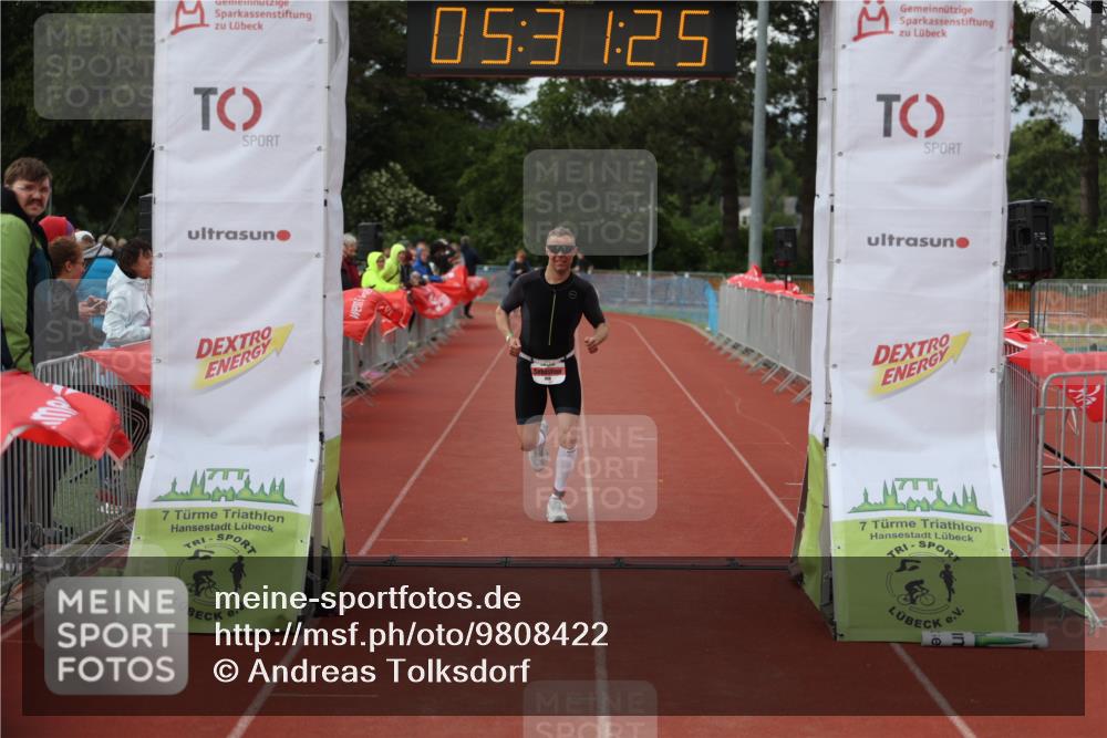14.06.2026 - 7 Türme Triathlon Andreas Tolksdorf http://msf.ph/oto/9808422 14.06.2026 16:31:23 Ziel 856 meine-sportfotos.de
