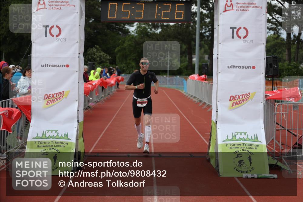 14.06.2026 - 7 Türme Triathlon Andreas Tolksdorf http://msf.ph/oto/9808432 14.06.2026 16:31:24 Ziel 856 meine-sportfotos.de