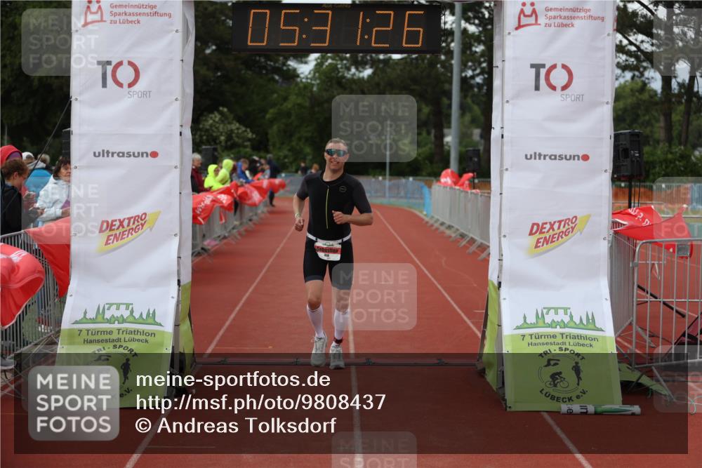 14.06.2026 - 7 Türme Triathlon Andreas Tolksdorf http://msf.ph/oto/9808437 14.06.2026 16:31:24 Ziel 856 meine-sportfotos.de