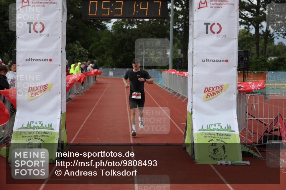 14.06.2026 - 7 Türme Triathlon Andreas Tolksdorf http://msf.ph/oto/9808493 14.06.2026 16:31:46 Ziel 604, 1539 meine-sportfotos.de