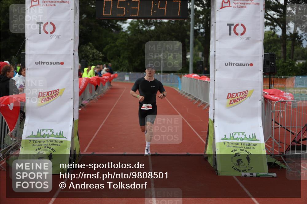 14.06.2026 - 7 Türme Triathlon Andreas Tolksdorf http://msf.ph/oto/9808501 14.06.2026 16:31:46 Ziel 604, 1539 meine-sportfotos.de