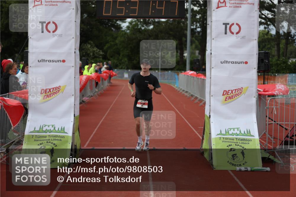 14.06.2026 - 7 Türme Triathlon Andreas Tolksdorf http://msf.ph/oto/9808503 14.06.2026 16:31:46 Ziel 604, 1539 meine-sportfotos.de