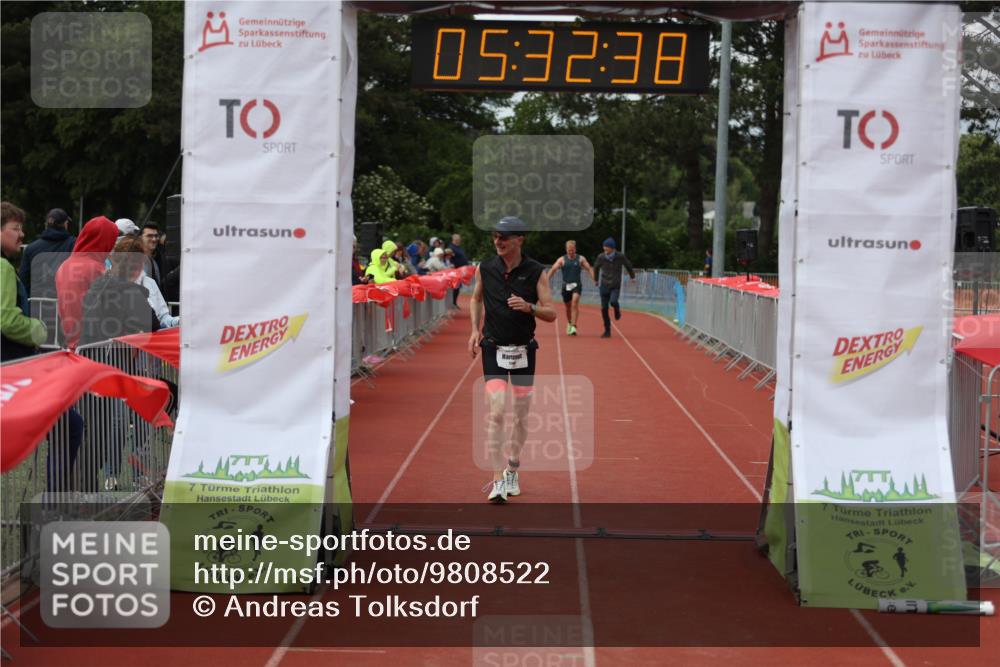 14.06.2026 - 7 Türme Triathlon Andreas Tolksdorf http://msf.ph/oto/9808522 14.06.2026 16:32:37 Ziel 886, 1260 meine-sportfotos.de