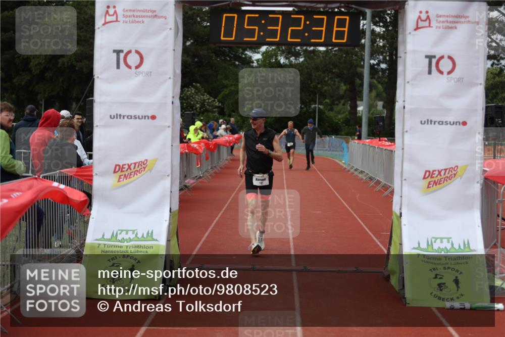 14.06.2026 - 7 Türme Triathlon Andreas Tolksdorf http://msf.ph/oto/9808523 14.06.2026 16:32:37 Ziel 886, 1260 meine-sportfotos.de