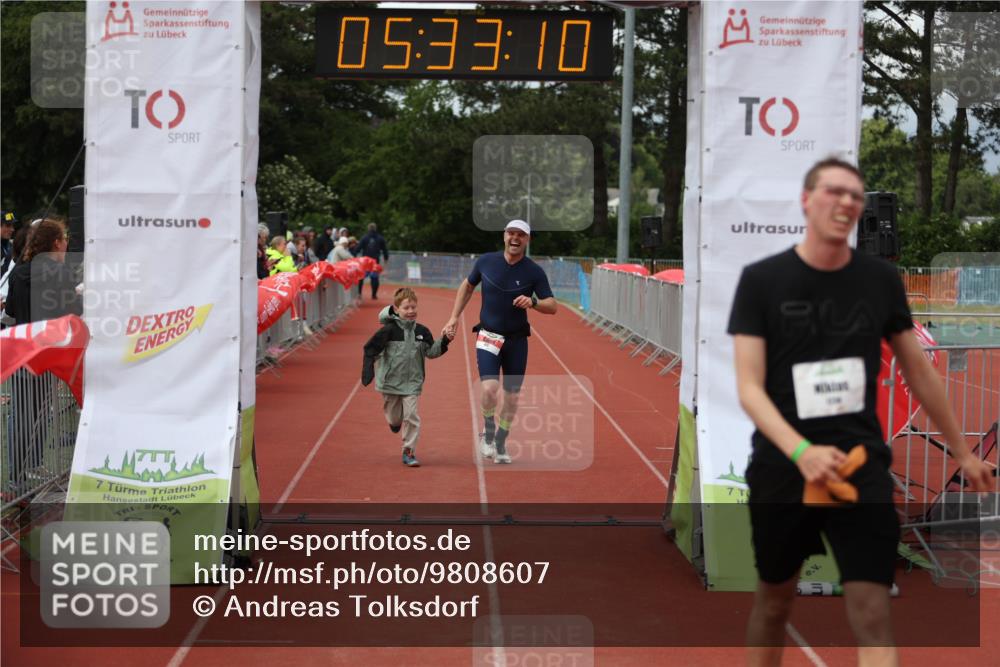 14.06.2026 - 7 Türme Triathlon Andreas Tolksdorf http://msf.ph/oto/9808607 14.06.2026 16:33:08 Ziel 733, 870, 1230 meine-sportfotos.de